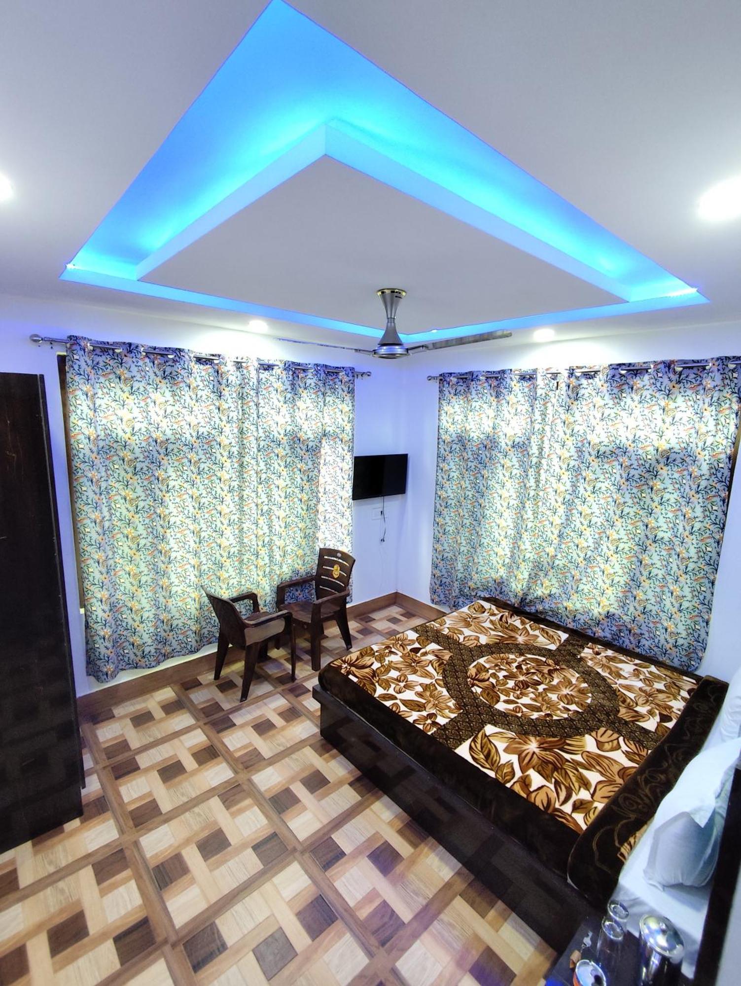 מלון Srīnagar The Heaven Tree מראה חיצוני תמונה