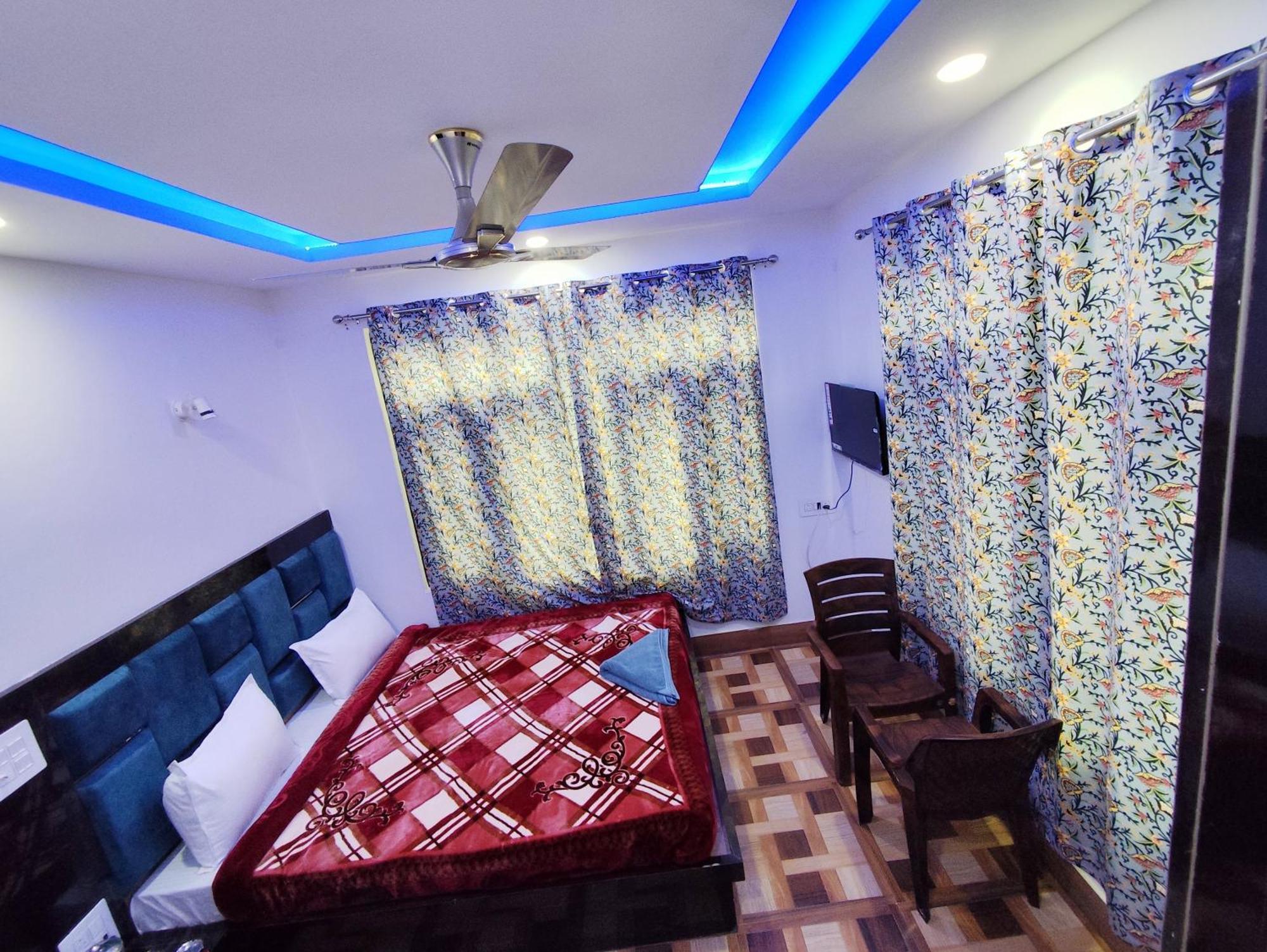 מלון Srīnagar The Heaven Tree מראה חיצוני תמונה