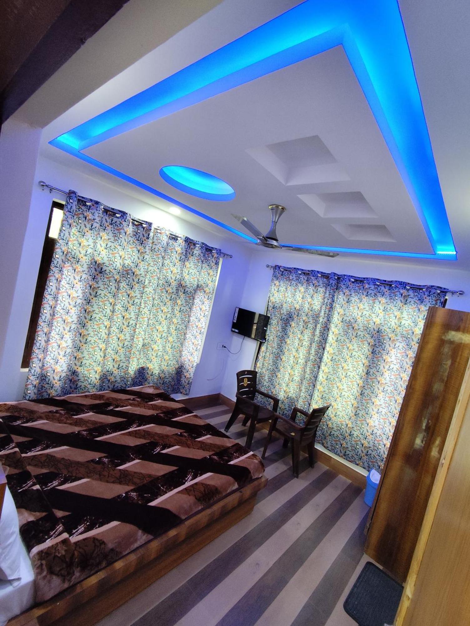 מלון Srīnagar The Heaven Tree מראה חיצוני תמונה